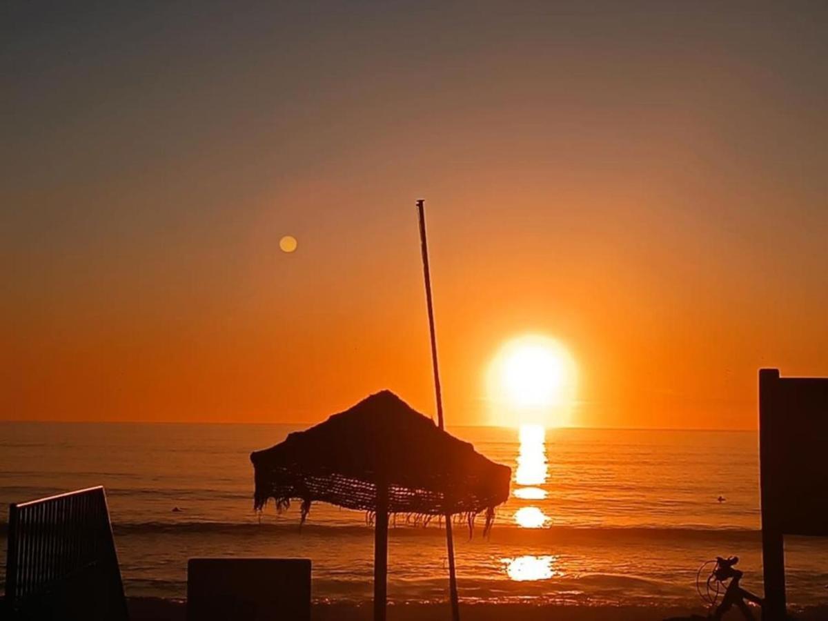 The Beach Place Costa de Caparica Exteriör bild